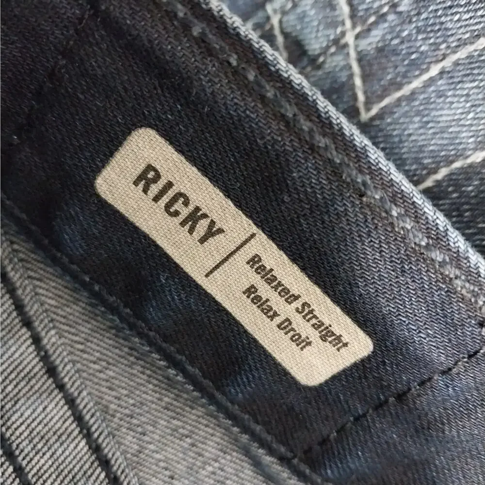TRUE RELIGION! FAB DEEP BLUE, LOGO POCKET OMBRE FADE STRAIGHT LEG JEANS! SZ 36